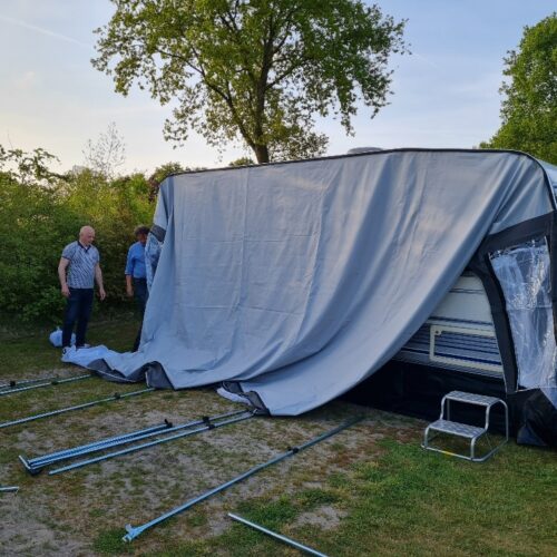Nieuwe voortent van Polaris Outdoor: eindelijk weer een knappe caravan