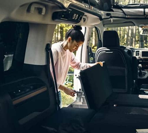 De Crosscamp Lite kampeerbus is een alleskunner