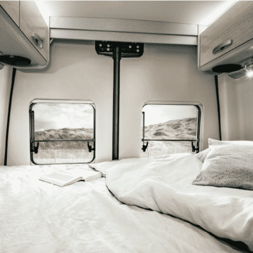 Hymer Free S 600 is een buscamper met 4 slaapplaatsen