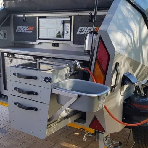 Een caravan van plastic? Dit is de Zuid-Afrikaanse Edgeout