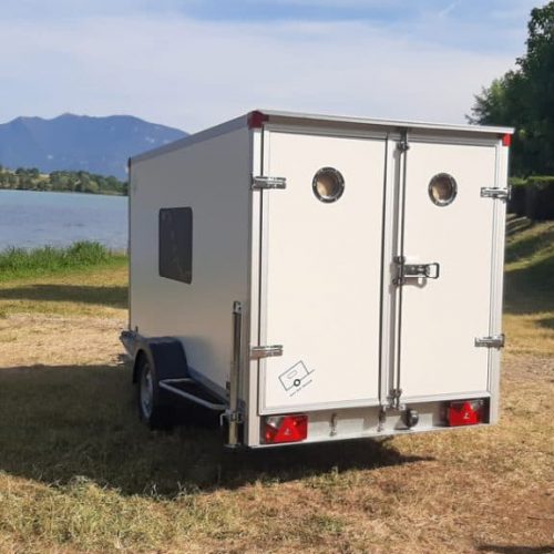 Is het een boedelbak of een caravan? Het is de Tiny Trip Trailer