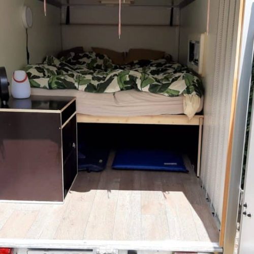 Is het een boedelbak of een caravan? Het is de Tiny Trip Trailer