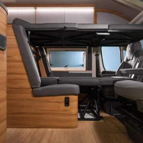 Affinity Camper Van is een bijzondere buscamper met integraaltrekjes