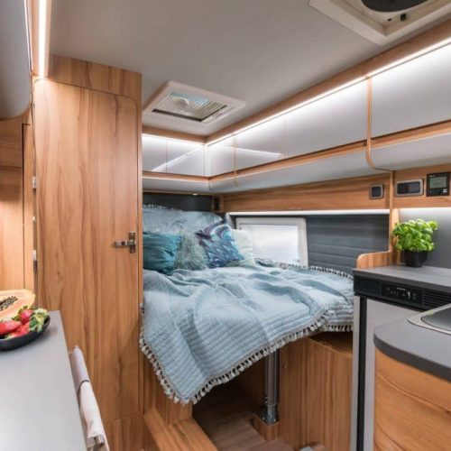 Affinity Camper Van is een bijzondere buscamper met integraaltrekjes