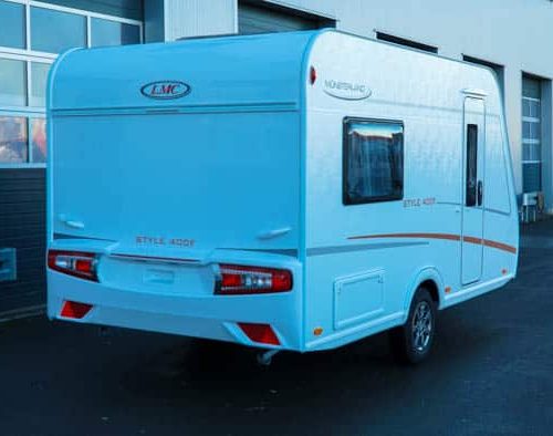 LMC Style 400 F: compacte caravan met een opklapbed