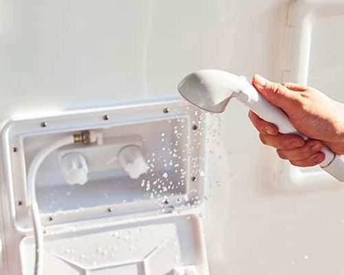 Hyundai Porest: compacte alkoofcamper met slide-out