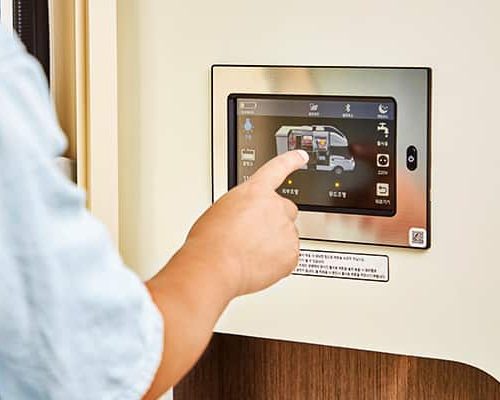 Hyundai Porest: compacte alkoofcamper met slide-out