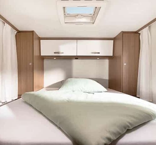 Carado V339 als Europa Edition een halfintegraal met queensbed