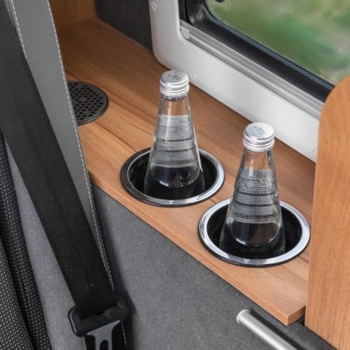 Affinity Camper Van is een bijzondere buscamper met integraaltrekjes