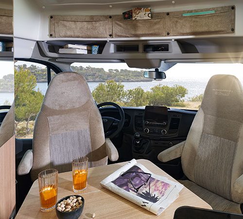 De Karmann Dexter 570 4×4 heeft een afwijkende indeling