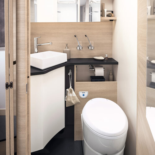 Rapido C86i badkamer