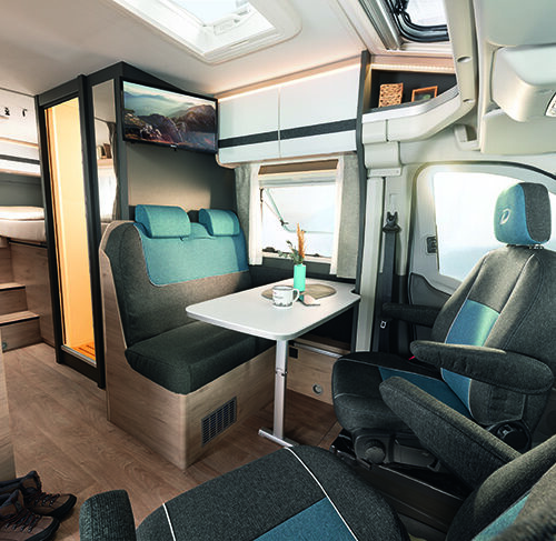 Compacte halfintegraal Globebus Go interieur