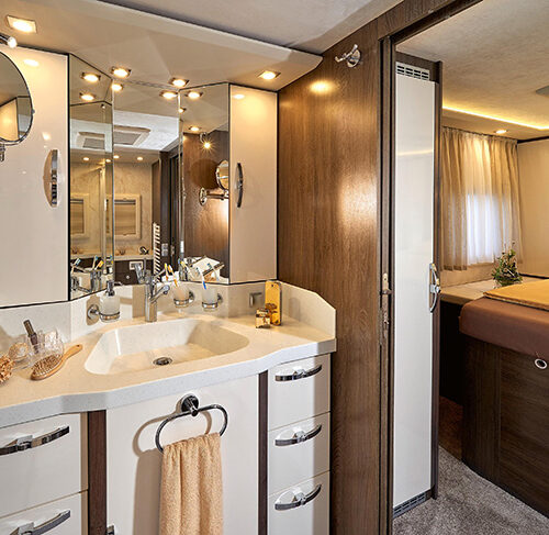 Phoenix campers badkamer