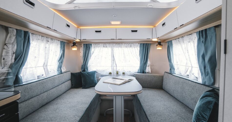 Eriba Touring Colour Editions binnen