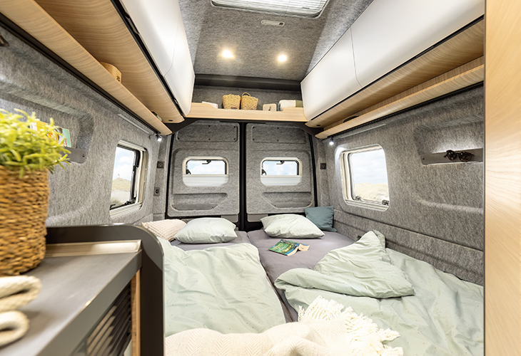 Hobby Maxia Van 680 DT bed