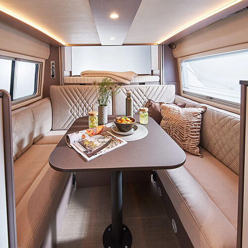 Bürstner Eliseo C644 buscamper rondzit