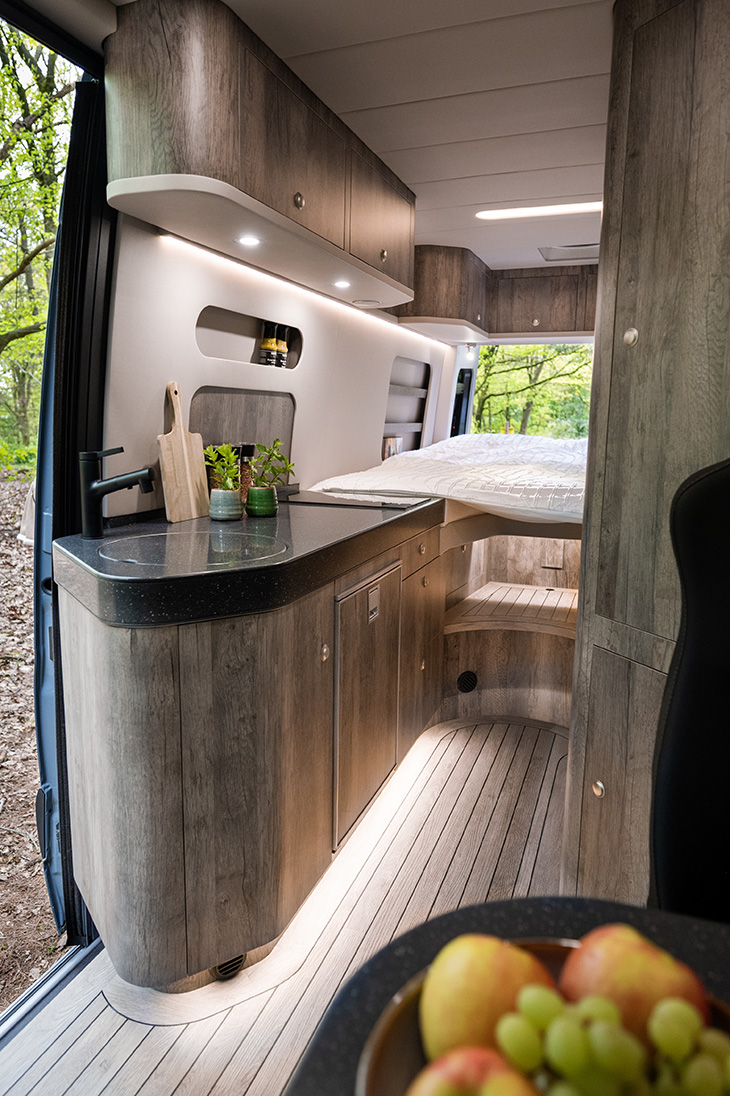 Innova Roadtrip 695L doorkijkje