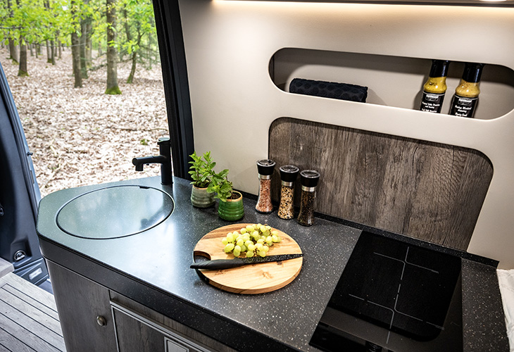 Innova Roadtrip 695L keuken