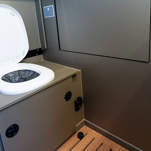 XBull X740 toilet
