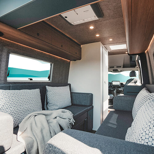 Kleurrijke publiekslieveling Eriba Car 602 stelt zich voor