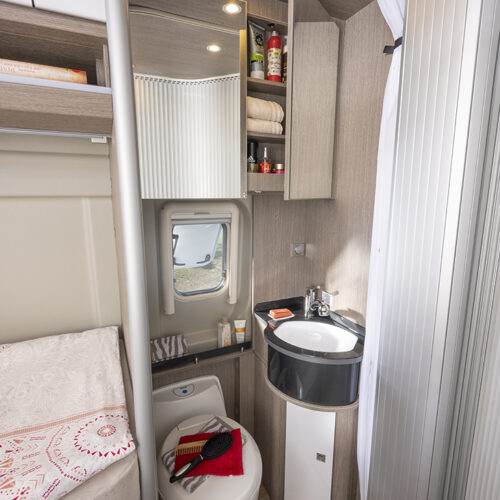 Badkamer Pössl Roadcruiser XL