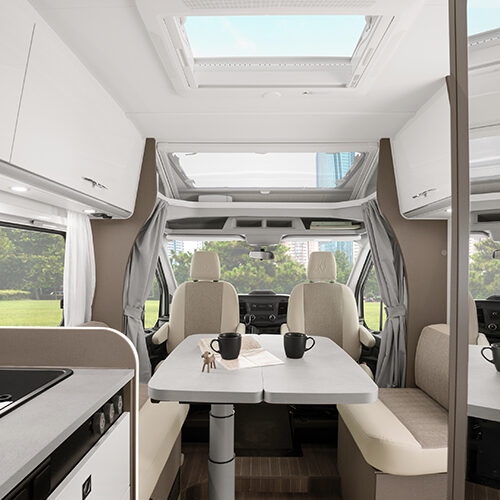 Etrusco V6.8SCF interieur