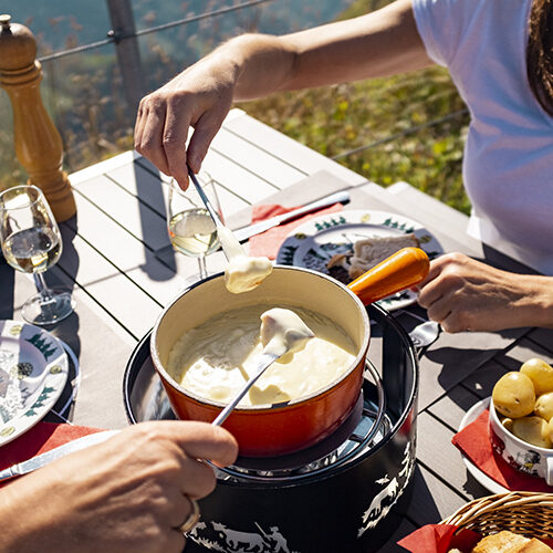 Kaasfondue kamperen in Zwitserland