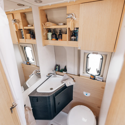 Cliff 602 Adventure badkamer