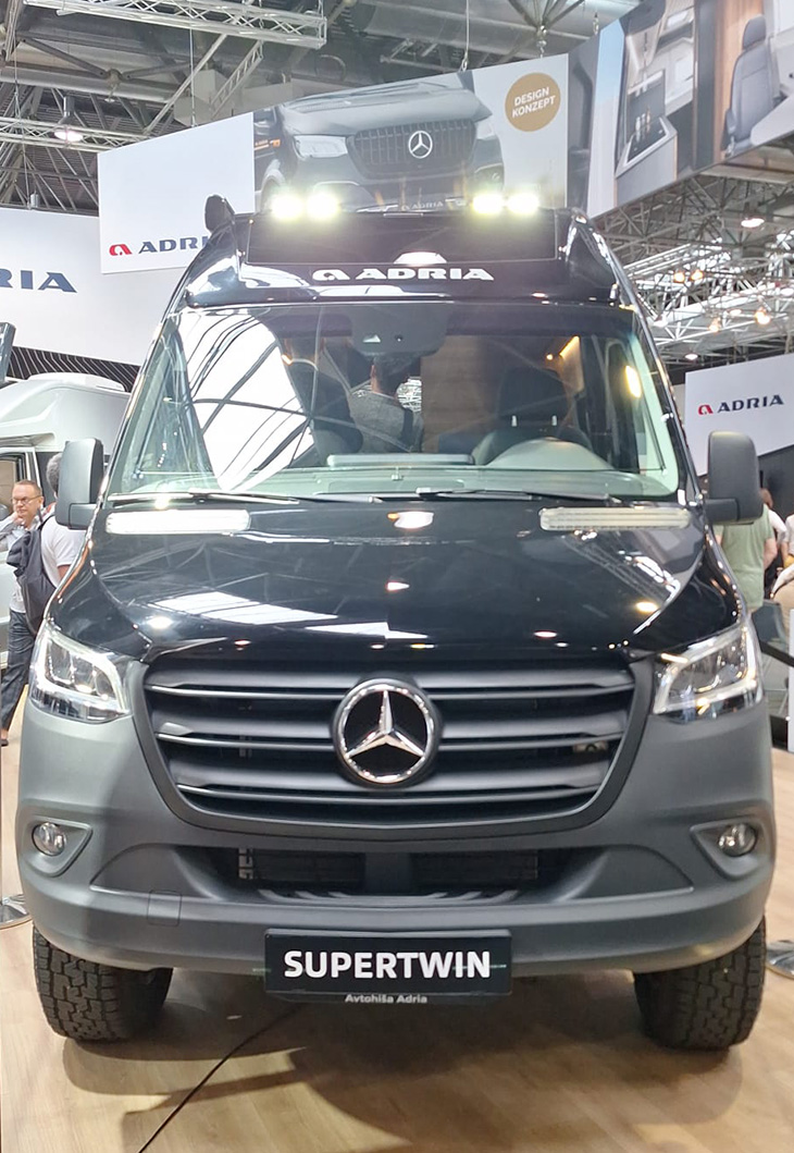 Adria Supertwin CSD front Adria Supertwin CSD front