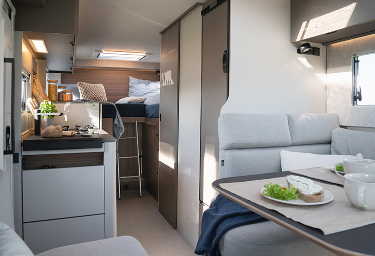 Doorkijk LMC Cruiser_T740EL