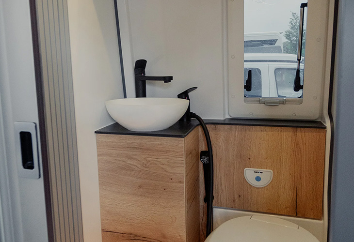 Roadstar-X-sanitair Roadstar-X-sanitair