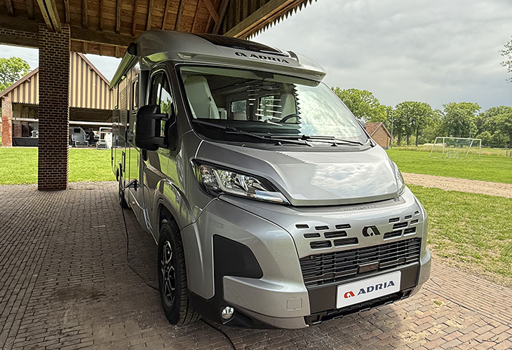 Adria Compact 60 Selection front