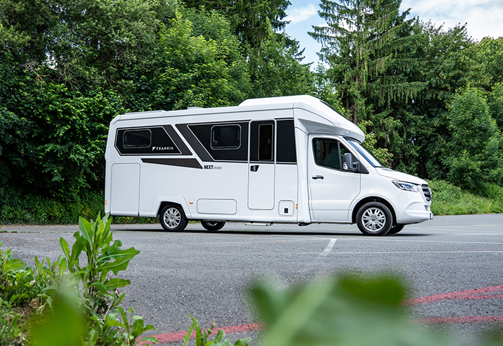 Frankia Next Cruiser Mercedes