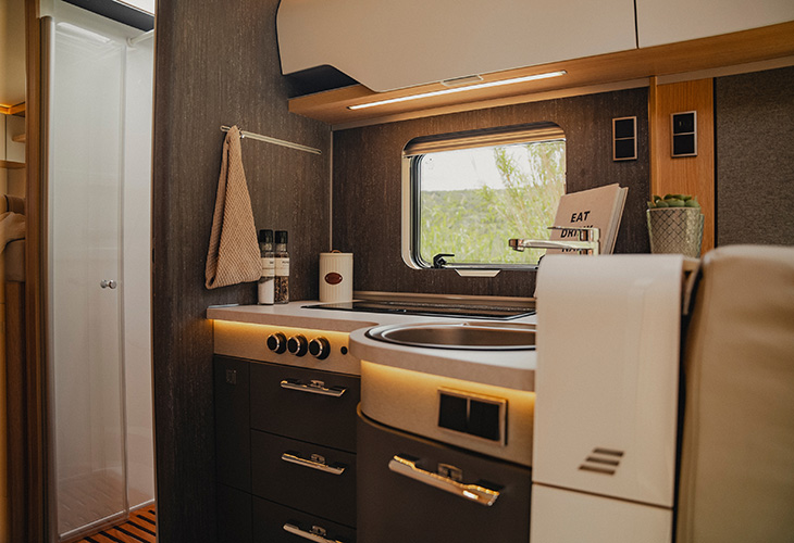 B-Class MasterLine BlackLine keuken