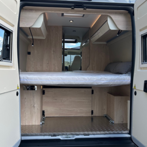 Florium Black Pearl buscamper