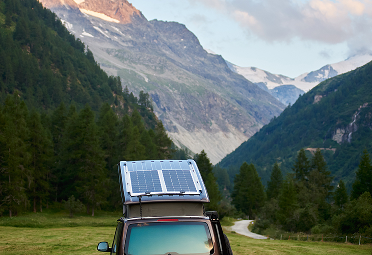 Zonnepanelen camper installeren