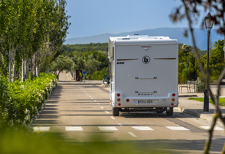 Benimar Sport 344UP achterzijde Benimar Sport 344UP achterzijde