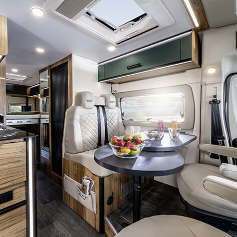 Karmann-Mobil Dexter 635 interieur