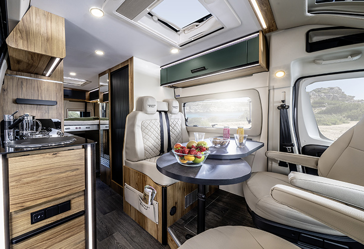 Karmann-Mobil Dexter 635 interieur