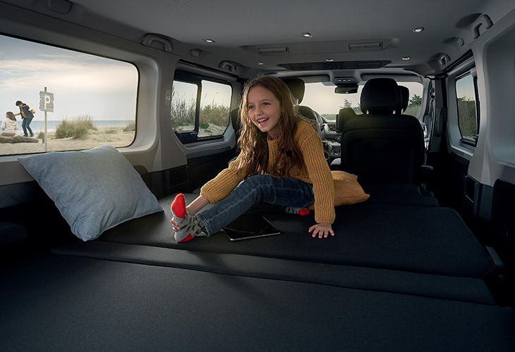 Renault Trafic Escapade bed