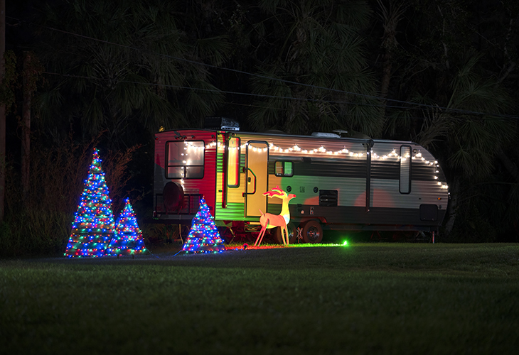 Camper caravan kerstsfeer