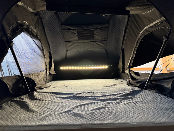 Gear Rock Banff daktent binnen