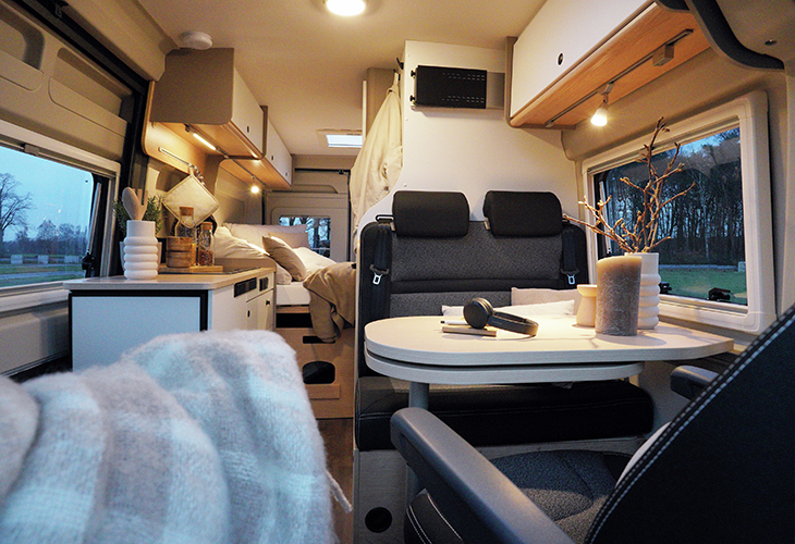 LMC Innovan Pure interieur