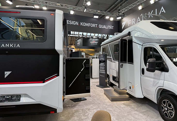 Frankia Noctra Cruiser