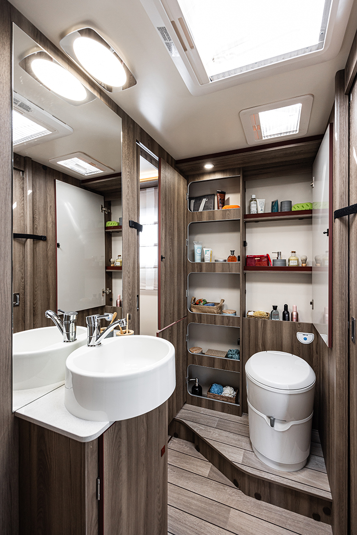 Kronos 266 TL badkamer