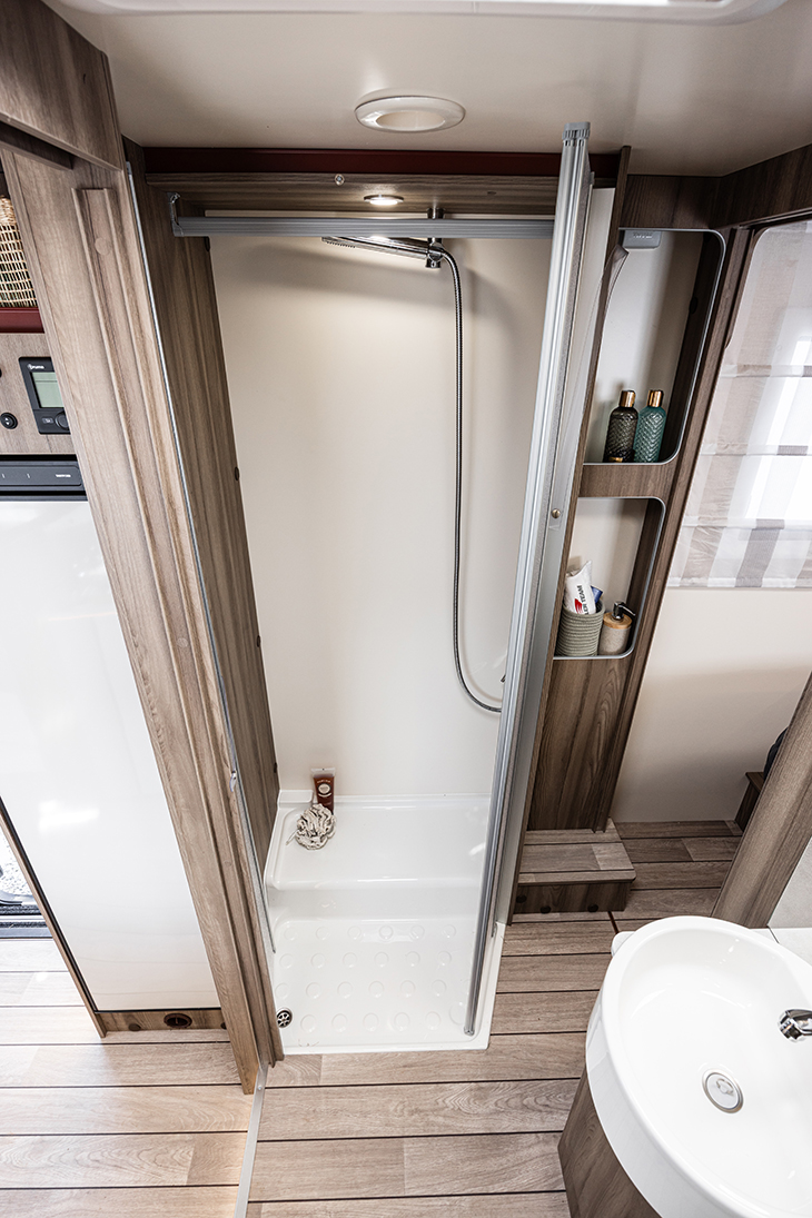 Kronos 266 TL douche