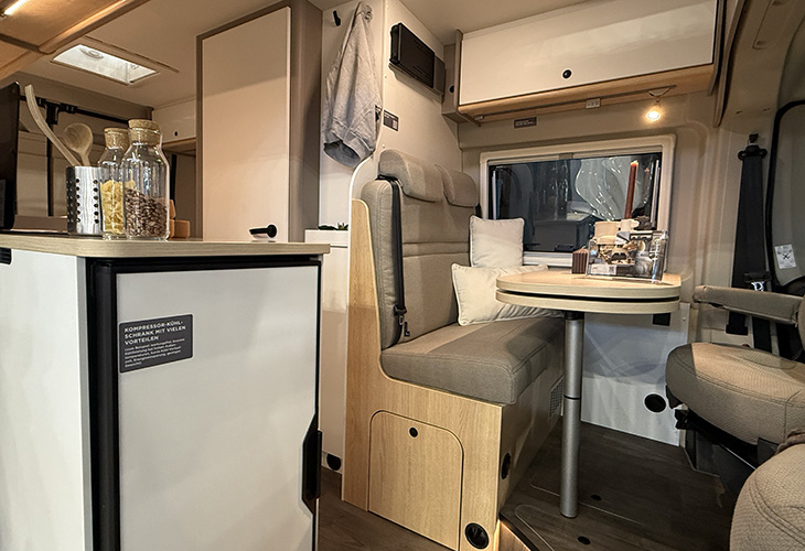 LMC Innovan Pure interieur