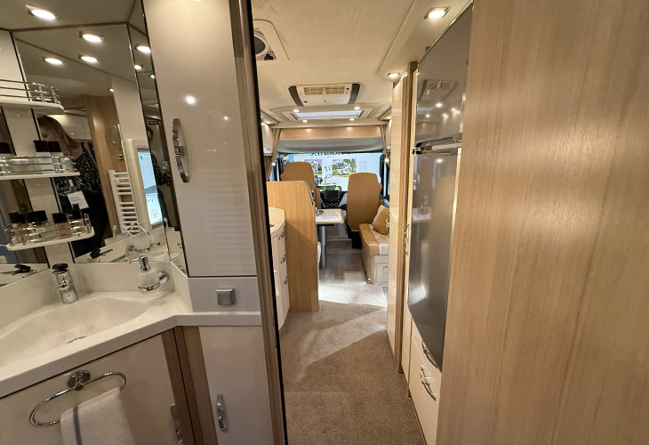 Maxi Liner 9000 AY badkamer