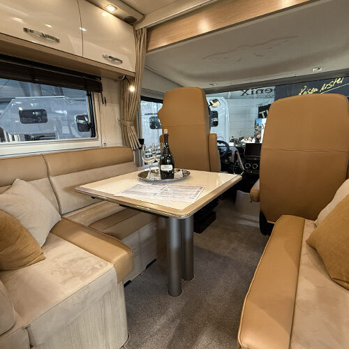 Maxi Liner 9000 AY interieur