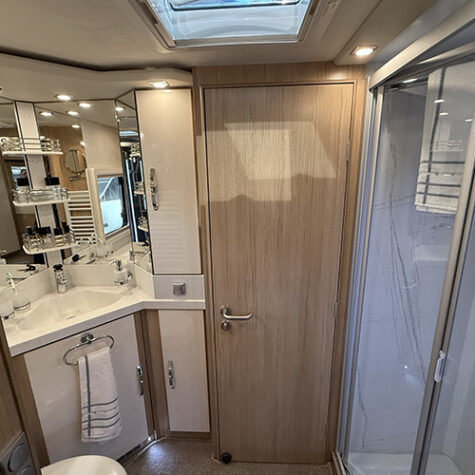 Phoenix Maxi Liner 9000 AY badkamer